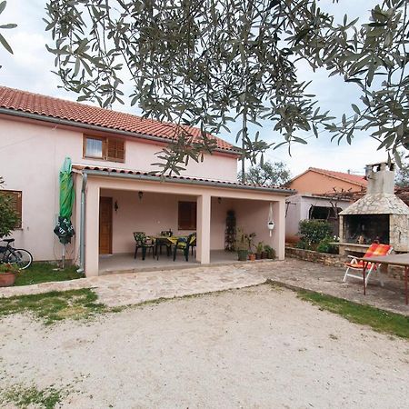Lovely Apartment In Rovinj With Kitchen Exteriér fotografie