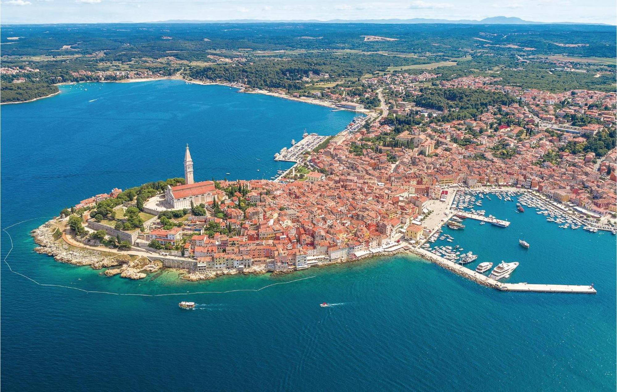 Lovely Apartment In Rovinj With Kitchen Exteriér fotografie